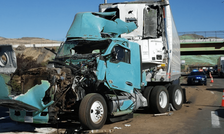 1800 Big Truck Wreck Lawyer Accident in 2022